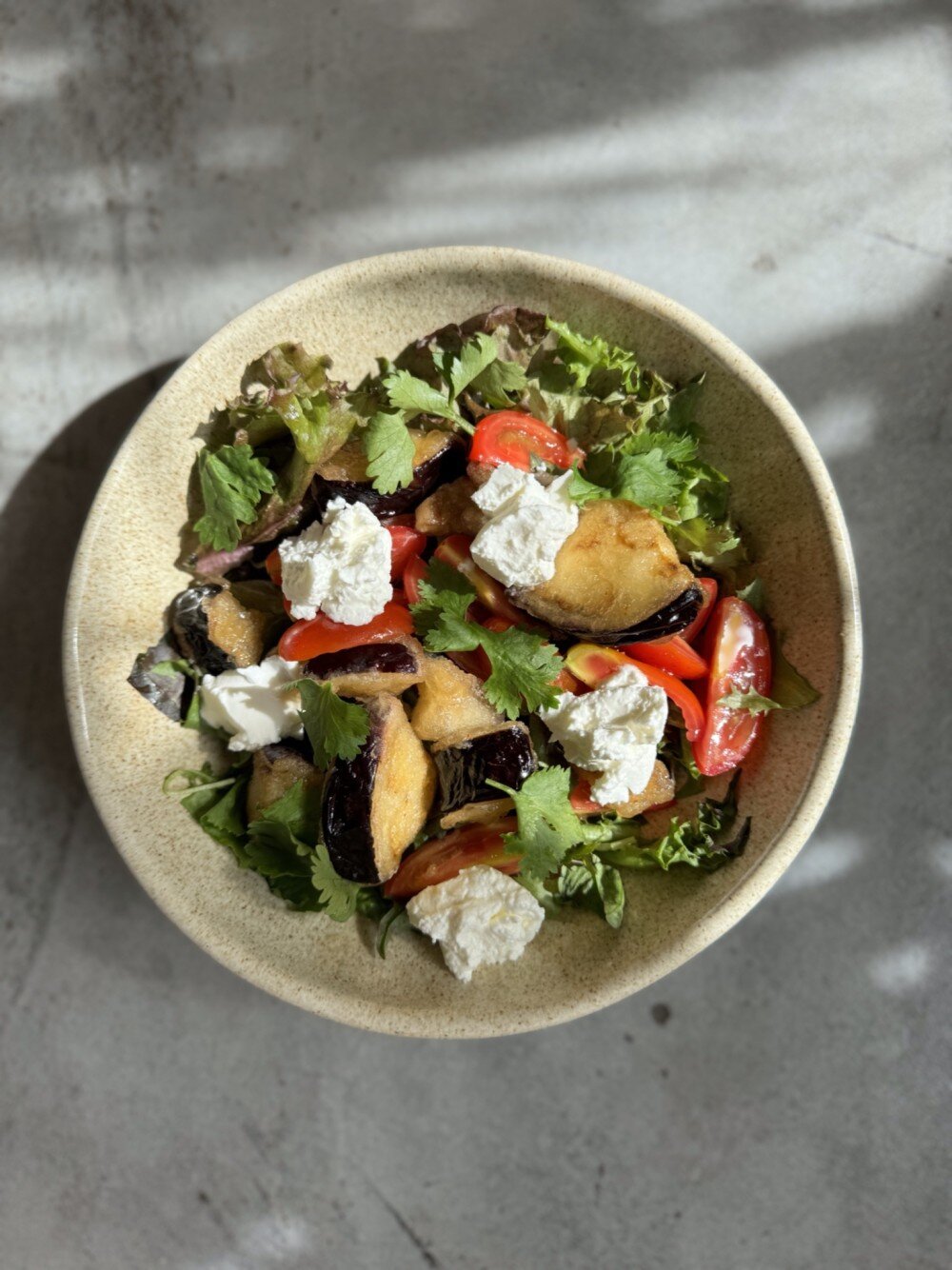 Салат с баклажанами и сыром на выбор