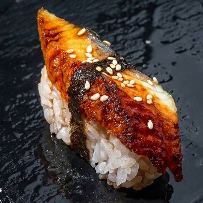 Угорь нигири