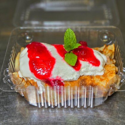 Блины с соте из брусники