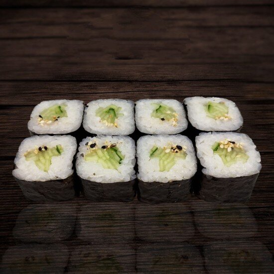 Хосомаки с огурцом