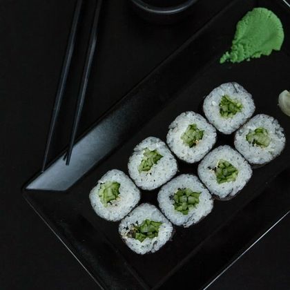 «Маки роллы» с огурцом