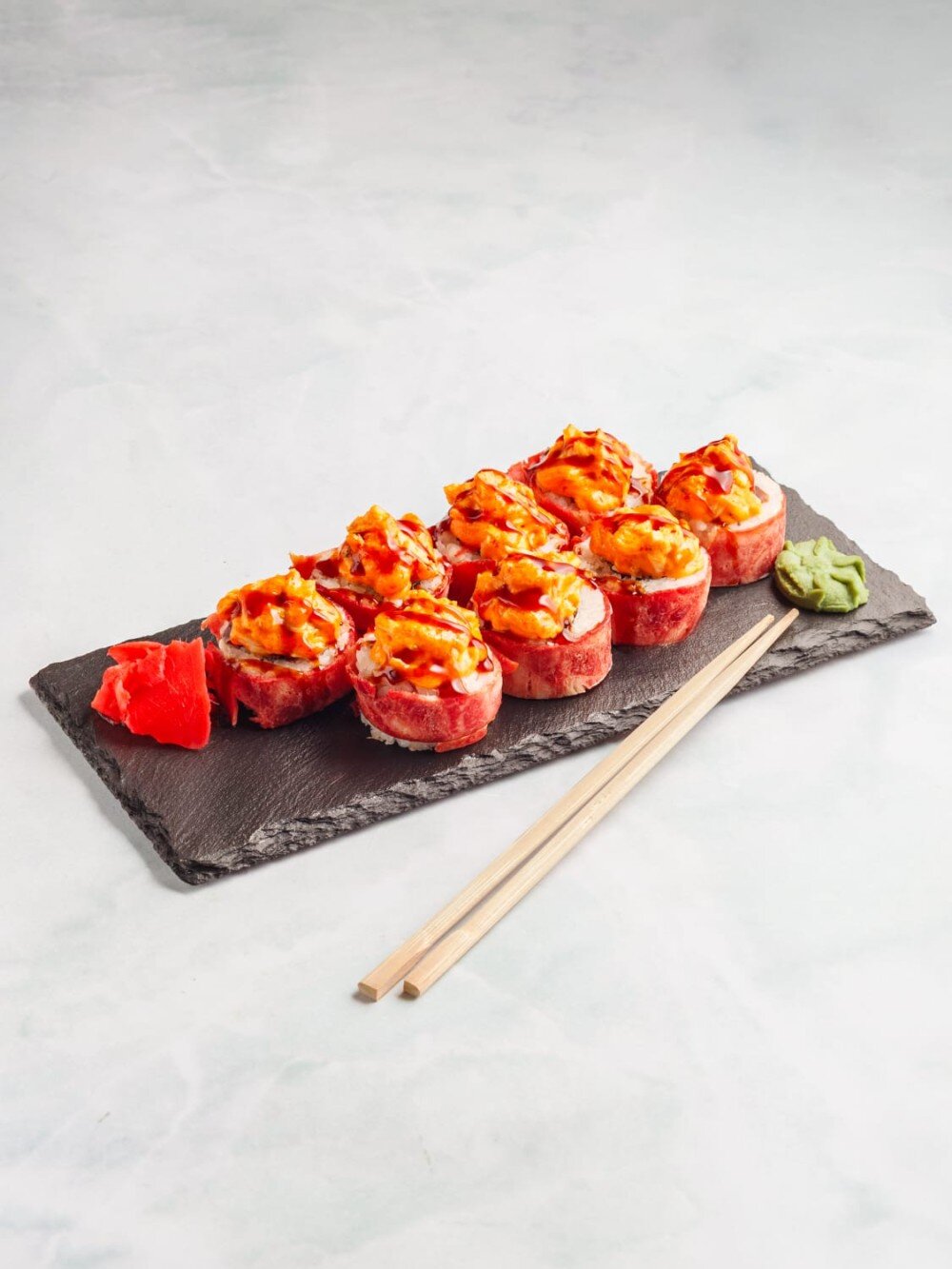 Ролл с говядиной