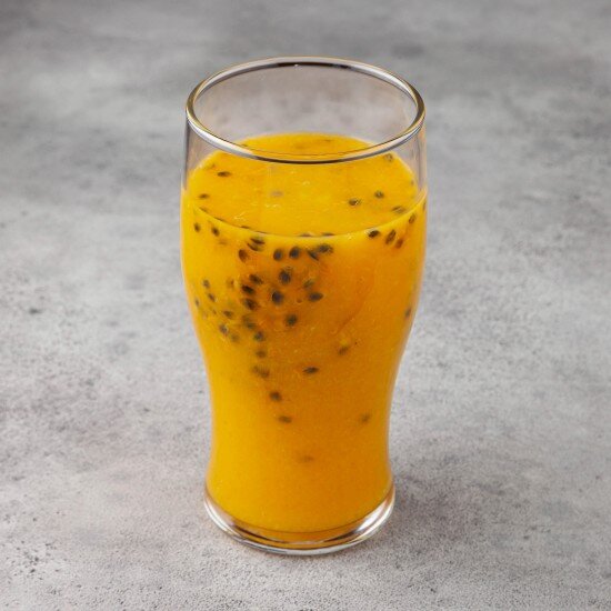 Манго-маракуйя шейк