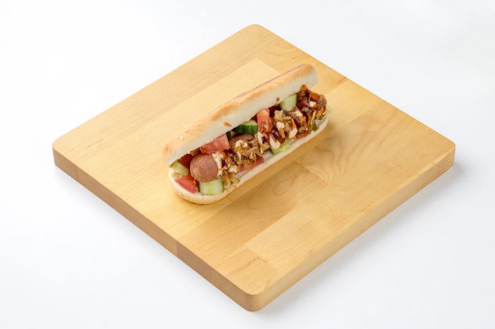 Хот-дог с сосиской