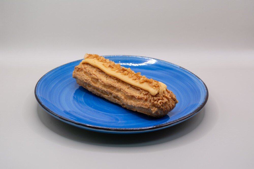 Эклер Карамельный