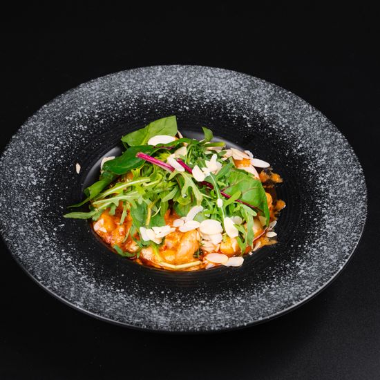 Токпокки с креветками том ям