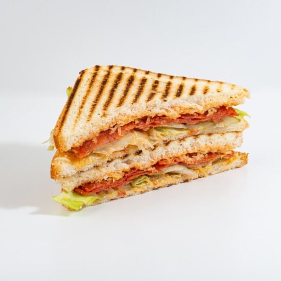 Сэндвич пепперони клаб