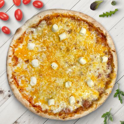Пицца «Четыре сыра» на томатном соусе