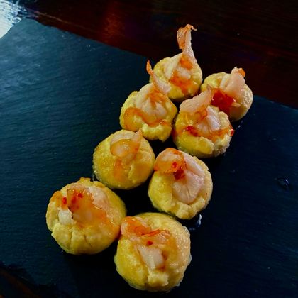 Запеченный ролл «Канкан креветок»