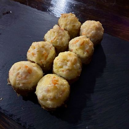 Запеченный ролл «Бонито Хот эби»