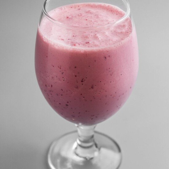 Вишневый молочный коктейль