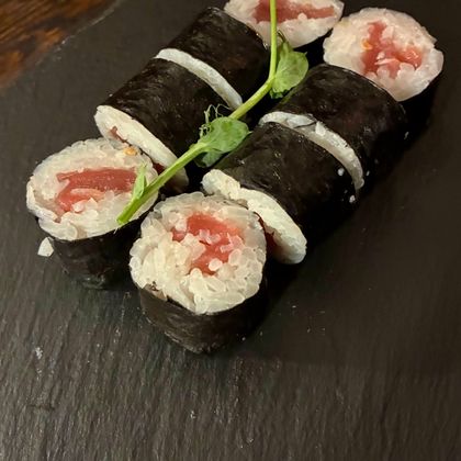 Маки с тунцом
