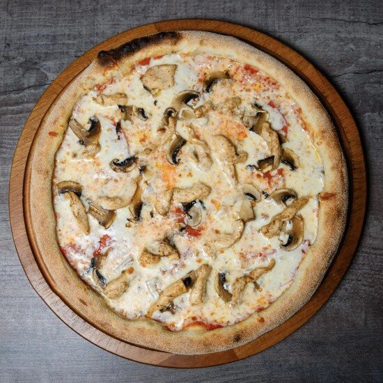 С курицей и грибами