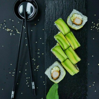 Ролл с креветкой темпура