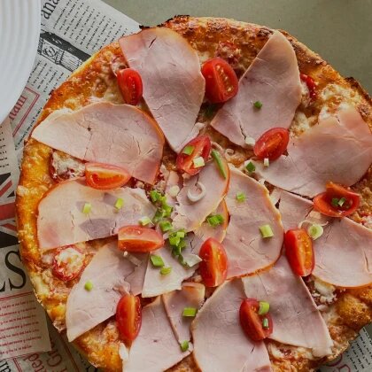 Пицца с тамбовским окороком