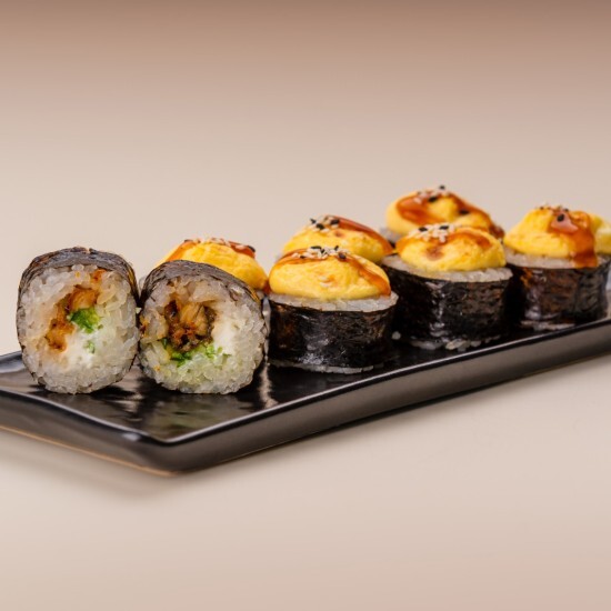 Ролл запеченный с угрем