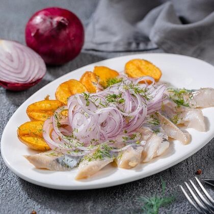 Селёдочка с жареным молодым картофелем