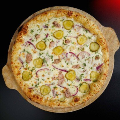 Пицца с Тунцом