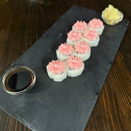 Ролл «Розовый фламенко кани»