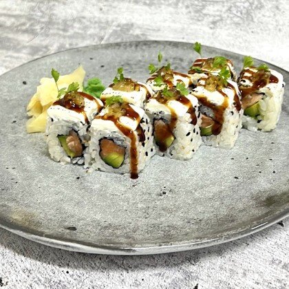 Сливочный ролл с лососем