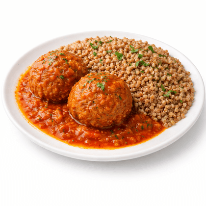 Отварная греча с мясными ёжиками