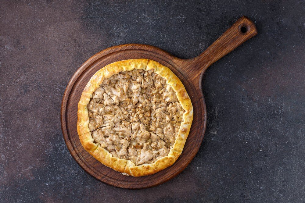 Открытое чуду с куриным филе и шампиньонами