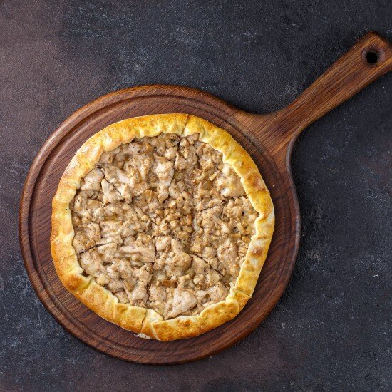 Открытое чуду с куриным филе и шампиньонами