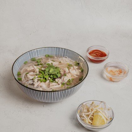 Бун га (суп лапша бун с курицей)