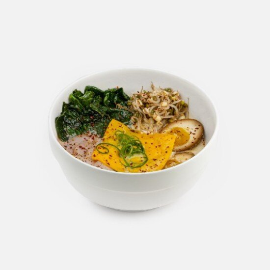 Сырный рамен с курицей