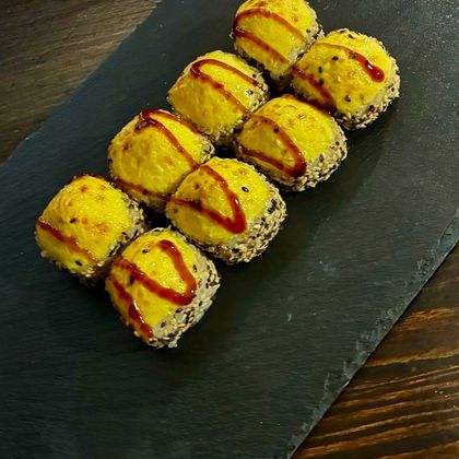 Запеченный ролл с лососем терияки