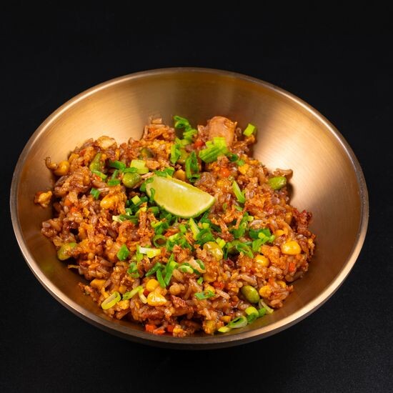 Жареный рис с цыпленком