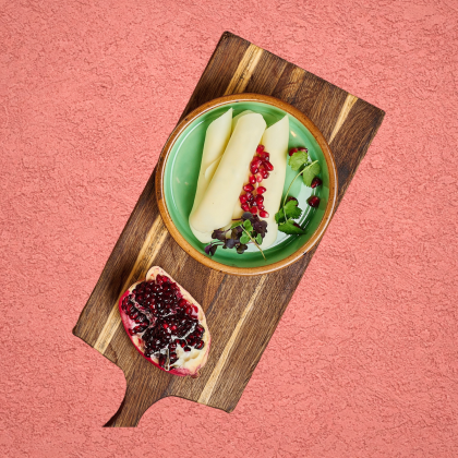 Домашний сулугуни с кремом из надуги