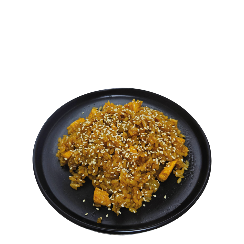 Тяхан с курицей и ананасами