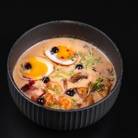 Сырный рамен с креветкой