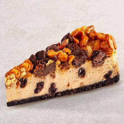 Чизкейк карамельный с арахисом