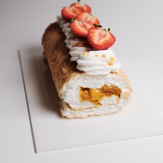 Меренговый рулет Экзотик