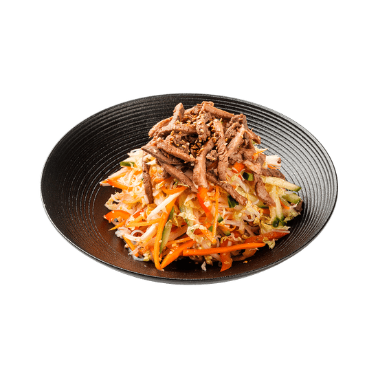 Салат с фунчозой и говядиной