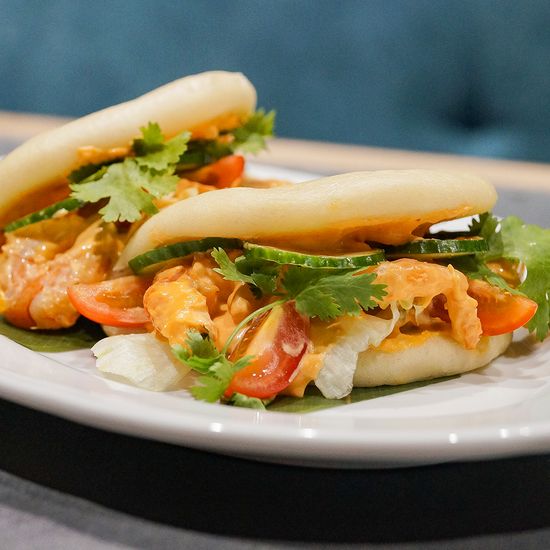 Бао сендвич с креветками Том Ям