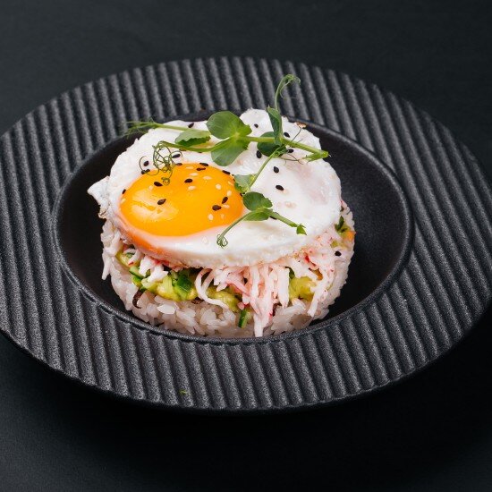 Японский завтрак с крабом