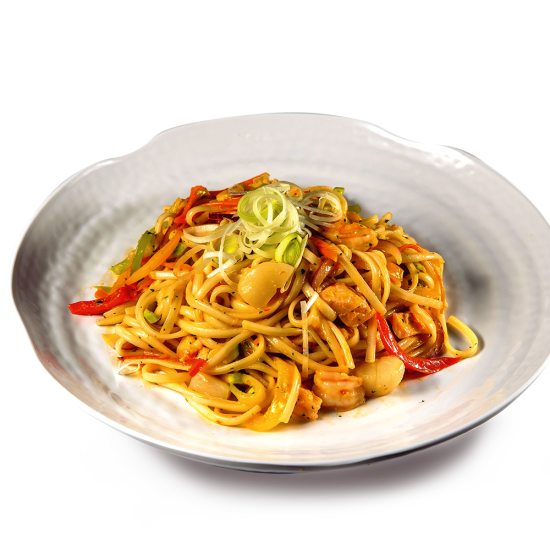 Удон с креветкой и лососем