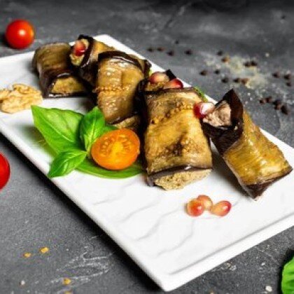 Рулетики из баклажан