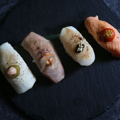 Опаленный суши-сет