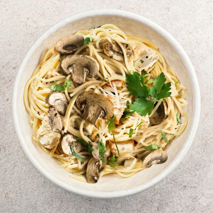 Паста курица-грибы
