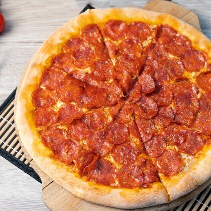 Пицца "Пепперони" 33 см/600 г