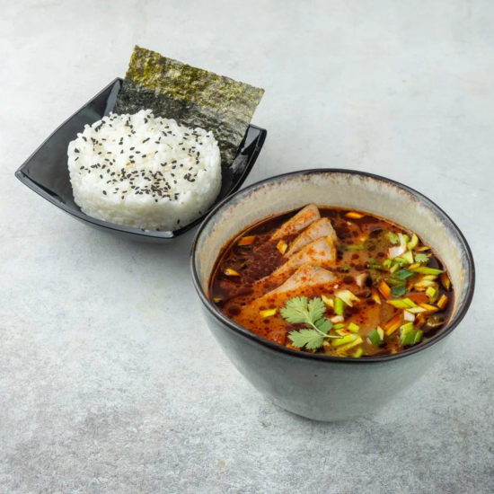 Том-ям со свининой карри