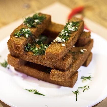 Гренки чесночные