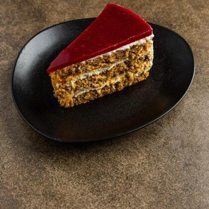 Морковный торт с грецким орехом и курагой