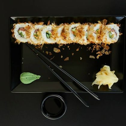 Ролл «Бонито с соленым лососем»