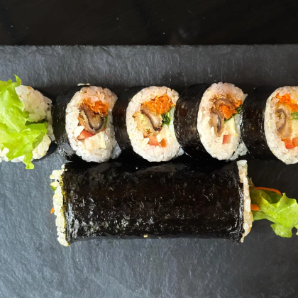 Ролл в дорогу с форелью гриль