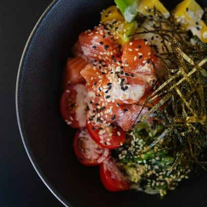 Поке с лососем